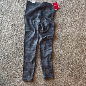 SPANX women Charcoal Gray Camo Leggings